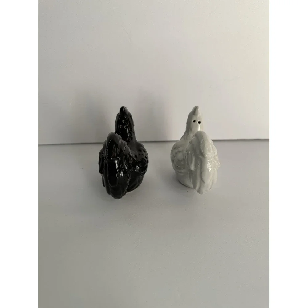 Vintage Glazed Ceramic Chicken Salt & Pepper Shakers Farmhouse Decor